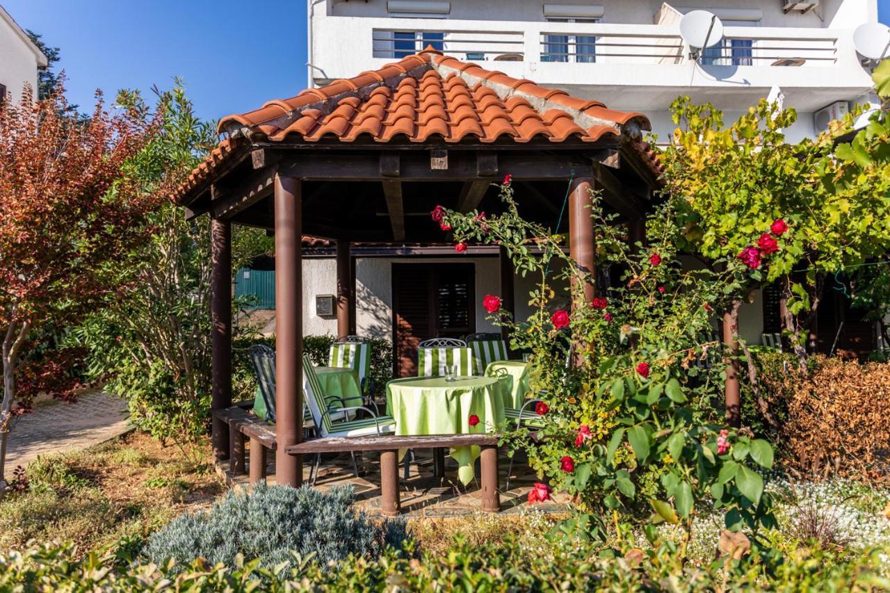Apartmani Velnic 2 Baska  Ngoại thất bức ảnh