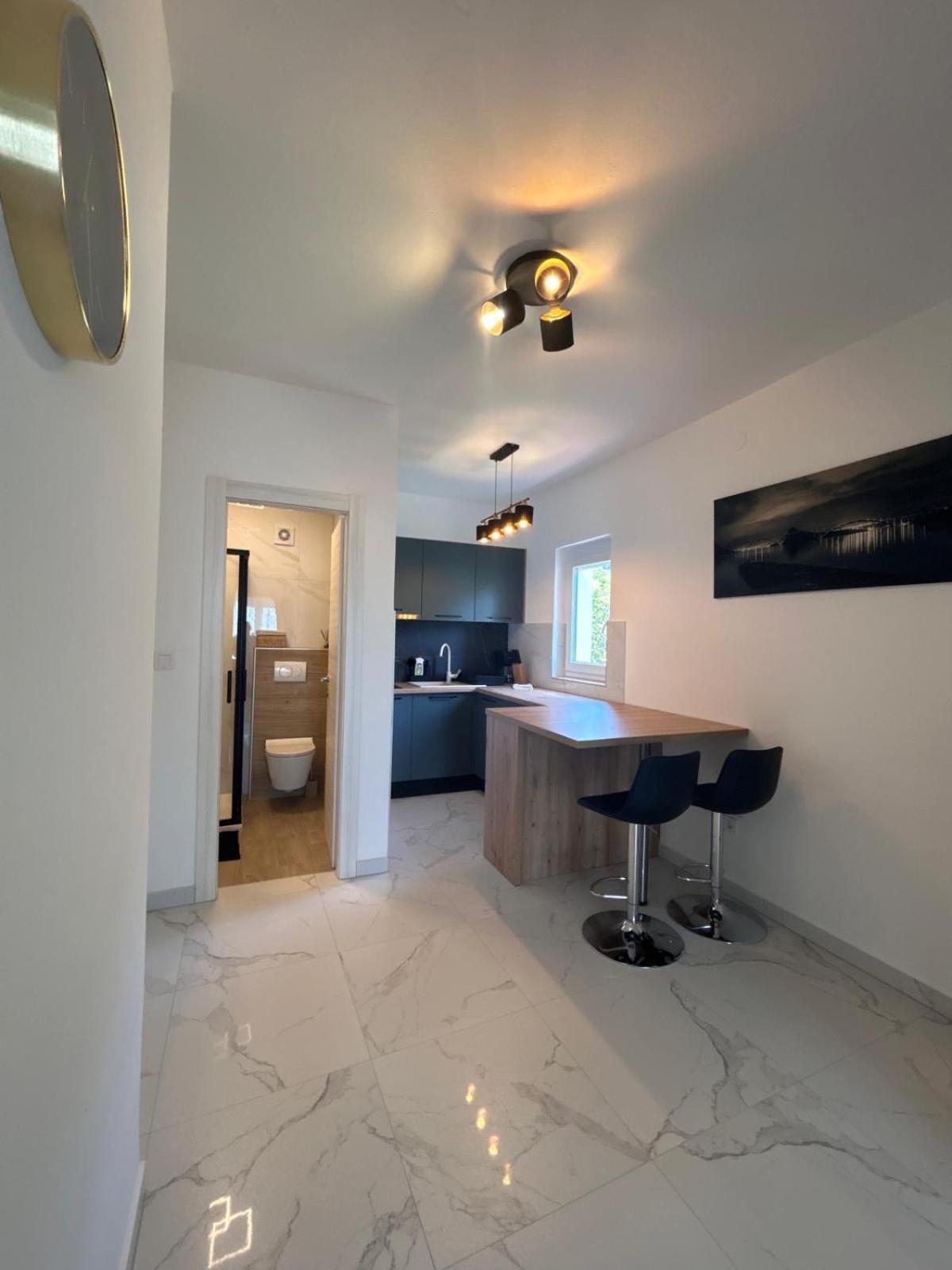 Apartmani Velnic 2 Baska  Ngoại thất bức ảnh
